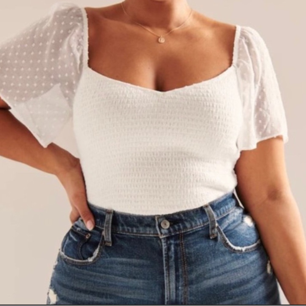 Abercrombie & Fitch smocked flutter sleeve top white, size small